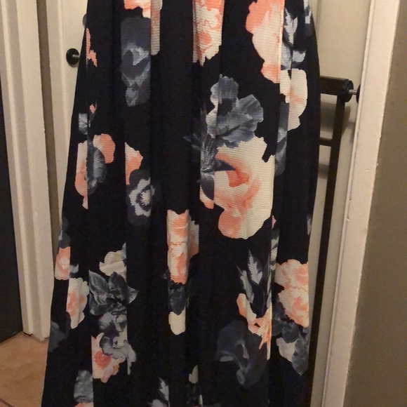 Floral navy maxi - Picture 3 of 4